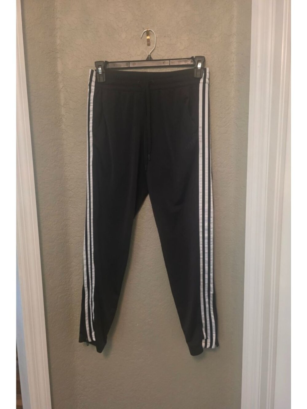 Adidas ladies Black White 3 stripe Classic Track Jogger Pants S Zip ankle